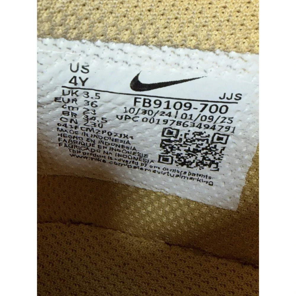 Nike Dunk Low Women Size 5.5 Yellow White Leather Casual Shoes Athletic Sneakers